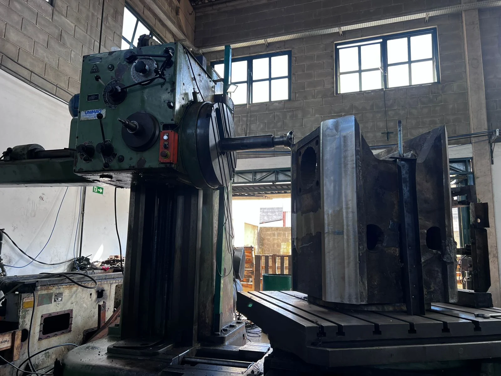 Estrutura de usinagem industrial da Viking